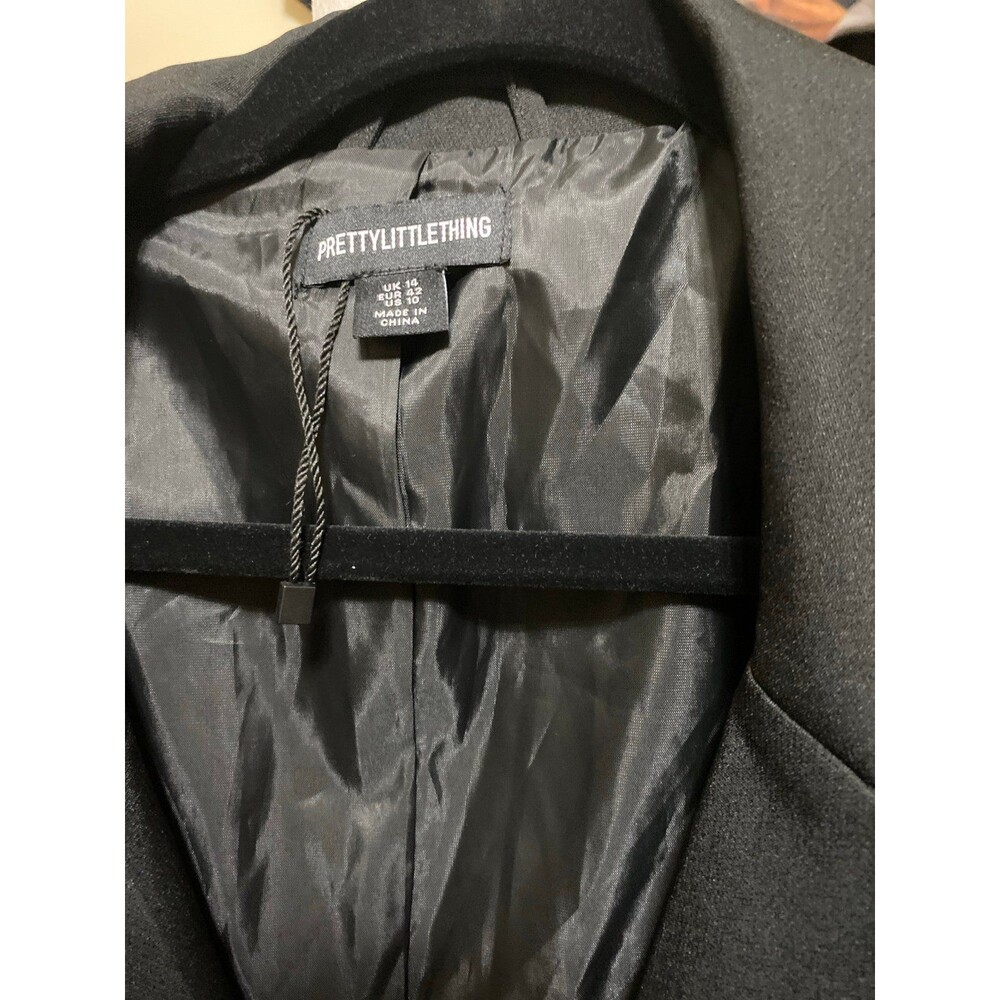 NWOT PrettyLittleThing Cutout Blazer - Picture 4 of 4